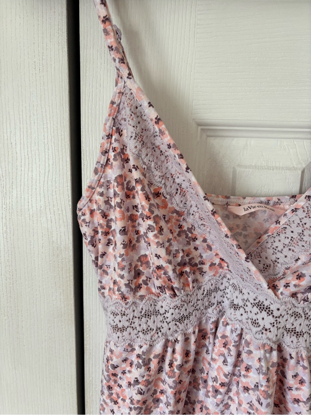 La Vie En Rose Floral Lace Nightgown Size Medium - Picture 7 of 12